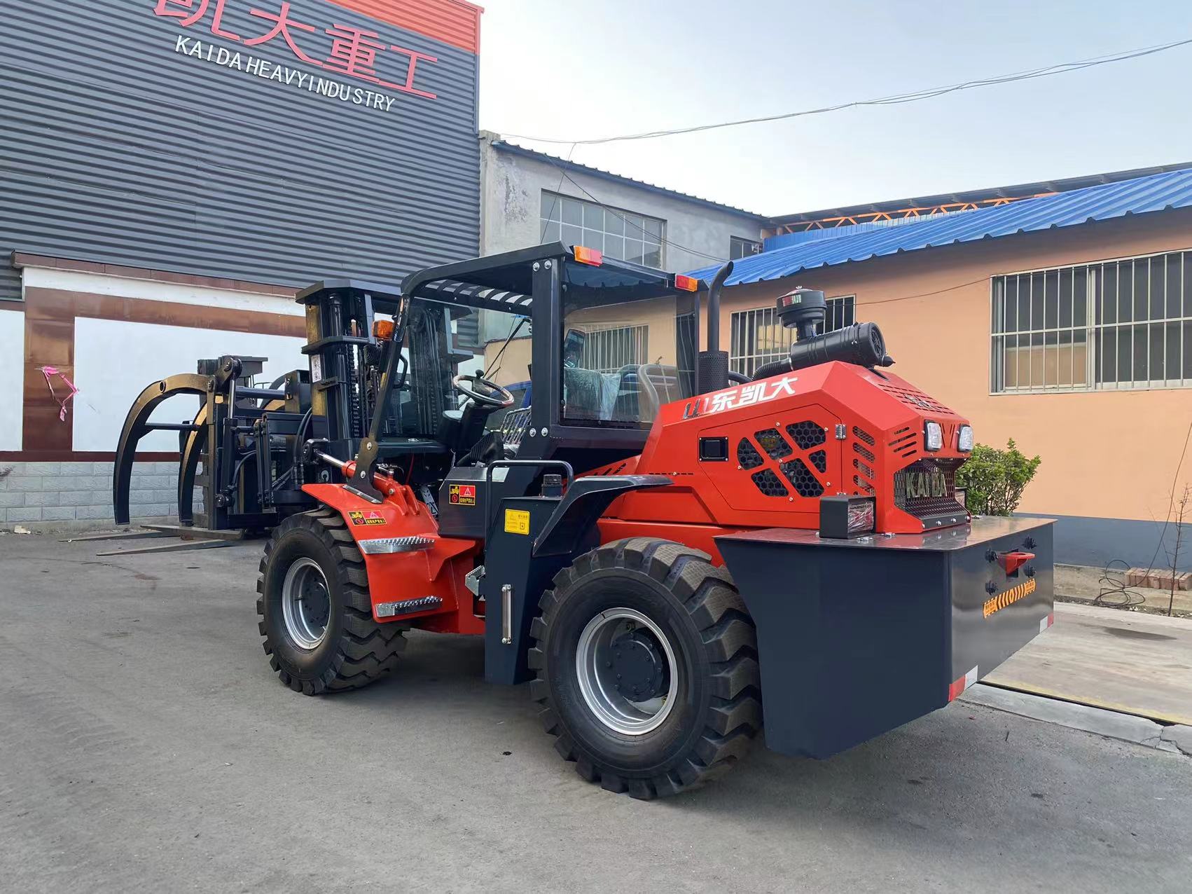 2025知名的四驱叉车加工厂家排行榜单:操作人员培训,专业技能提升方法 2025知名的四驱叉车加工厂家排行榜单:操作人员培训,专业技能提升方法