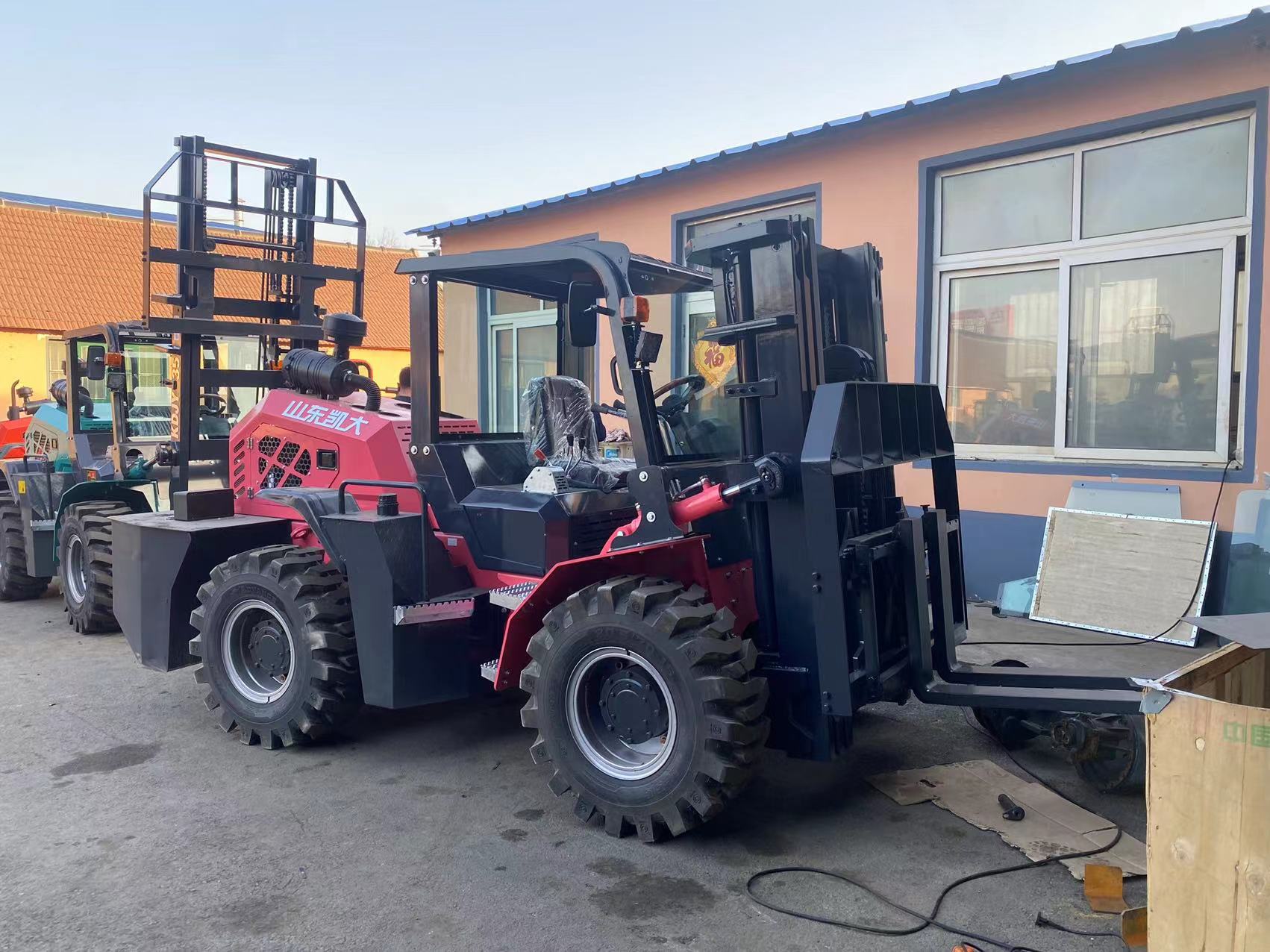 2025好用的3.5吨四驱叉车加工厂家排行榜单:长期存放指南,设备休眠期保养方案 2025好用的3.5吨四驱叉车加工厂家排行榜单:长期存放指南,设备休眠期保养方案