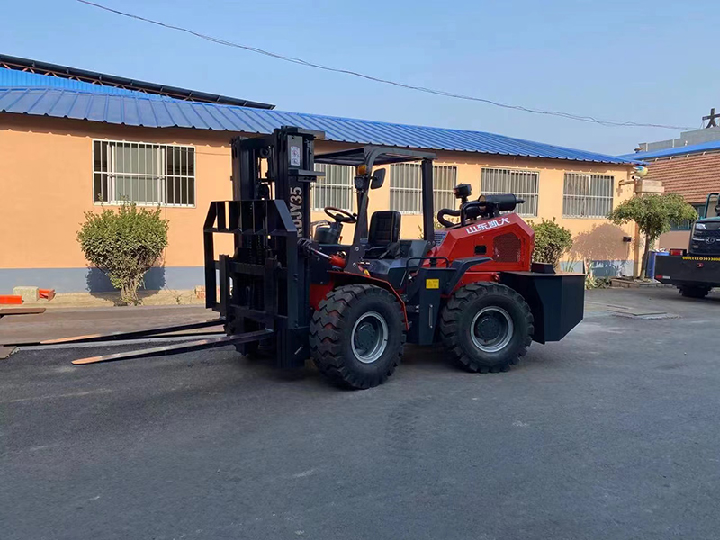 2025好用的3.5吨四驱叉车加工厂家排行榜单:长期存放指南，设备休眠期保养方案